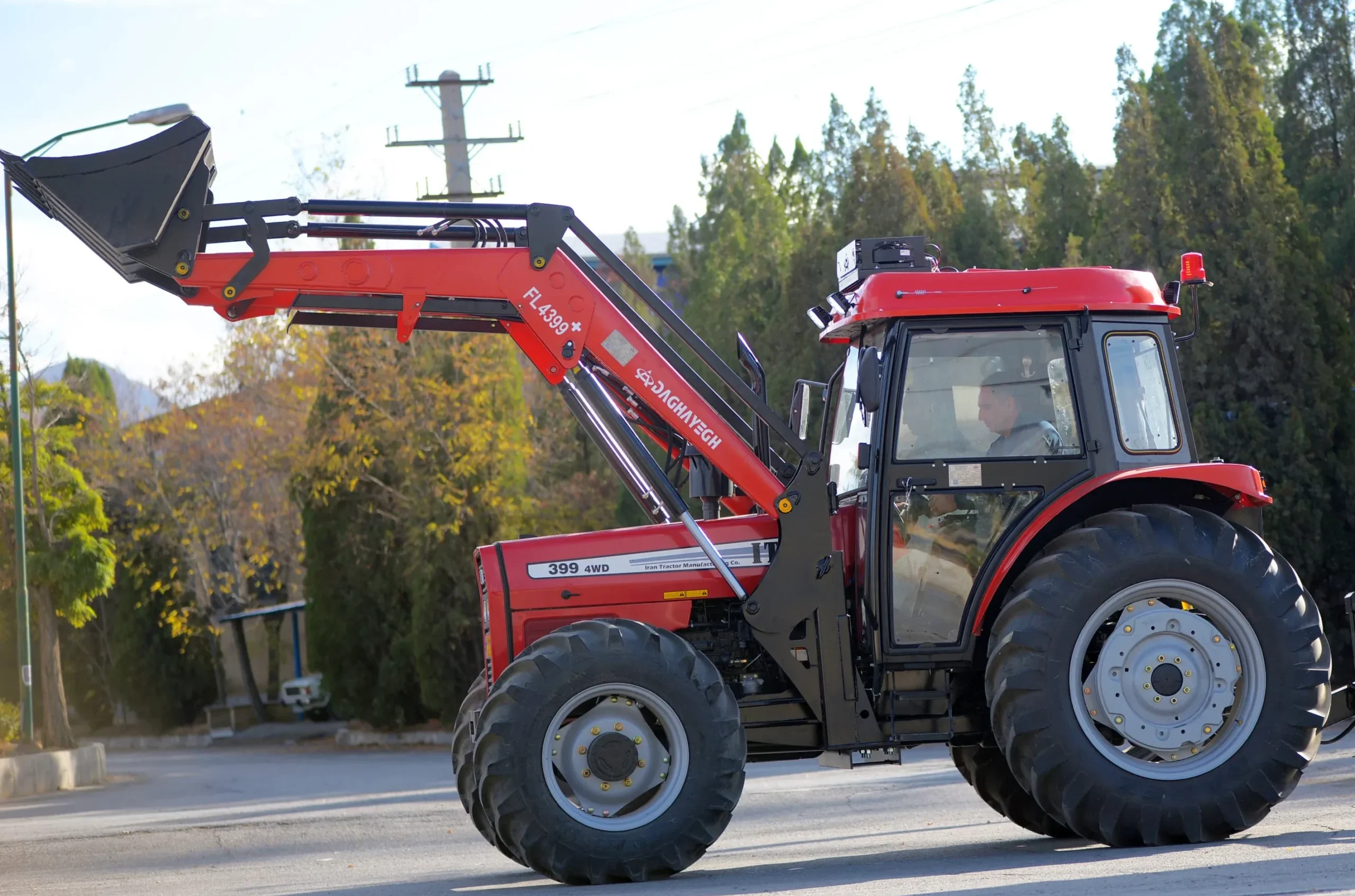 بیل جلو تراکتوری ماشین سازی دقایق اراک-MSD FRONT LOADER