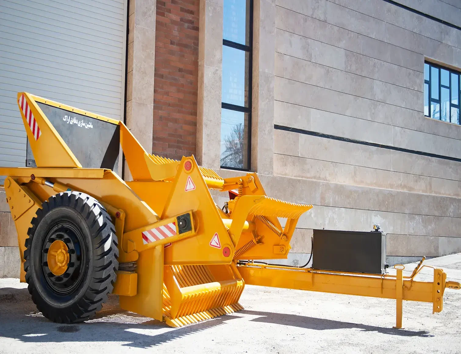 دستگاه سنگ جمع کن دقایق-MSD ROCK PICKER