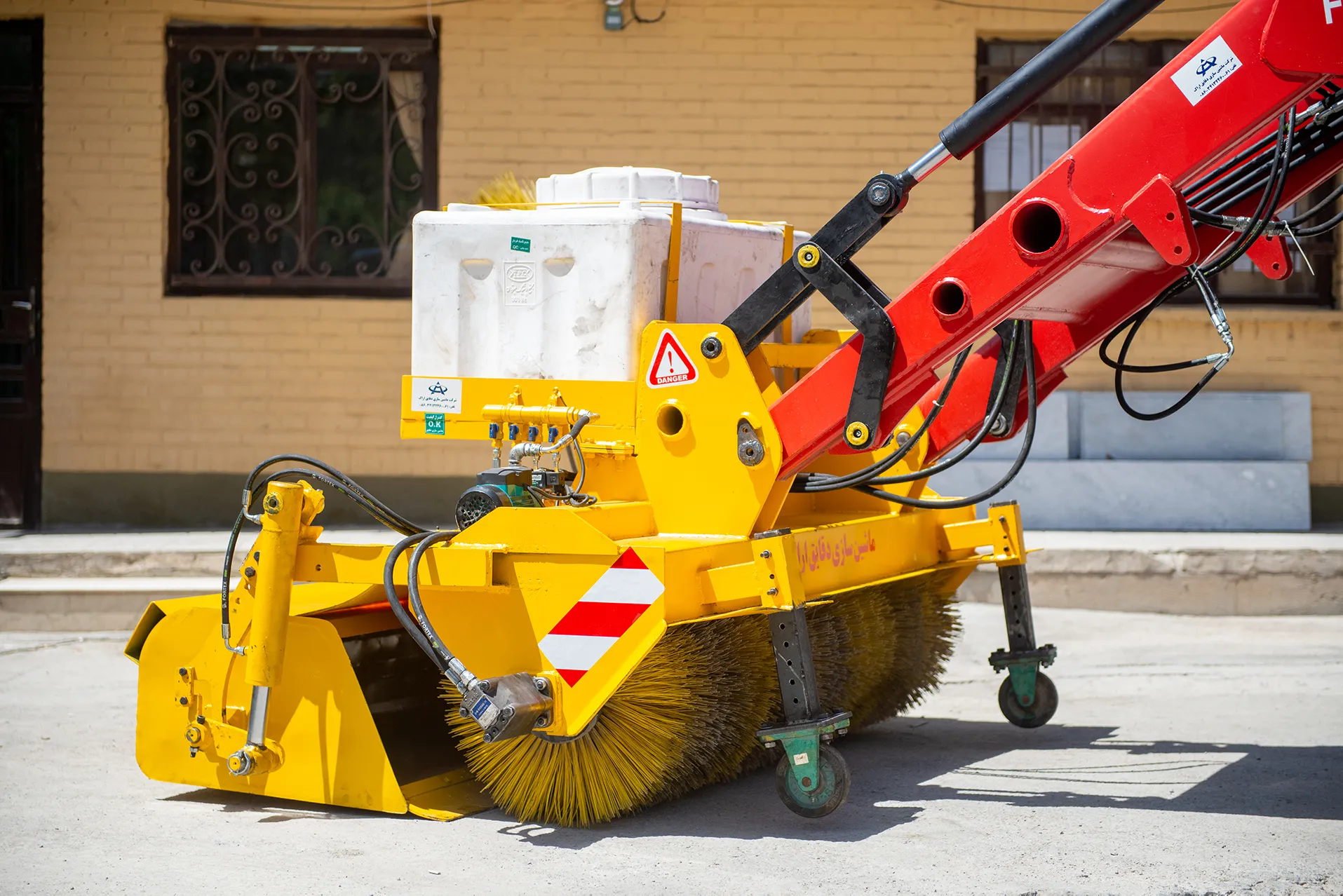 جاروی شهری ماشین سازی دقایق اراک-MSD SWEEPER